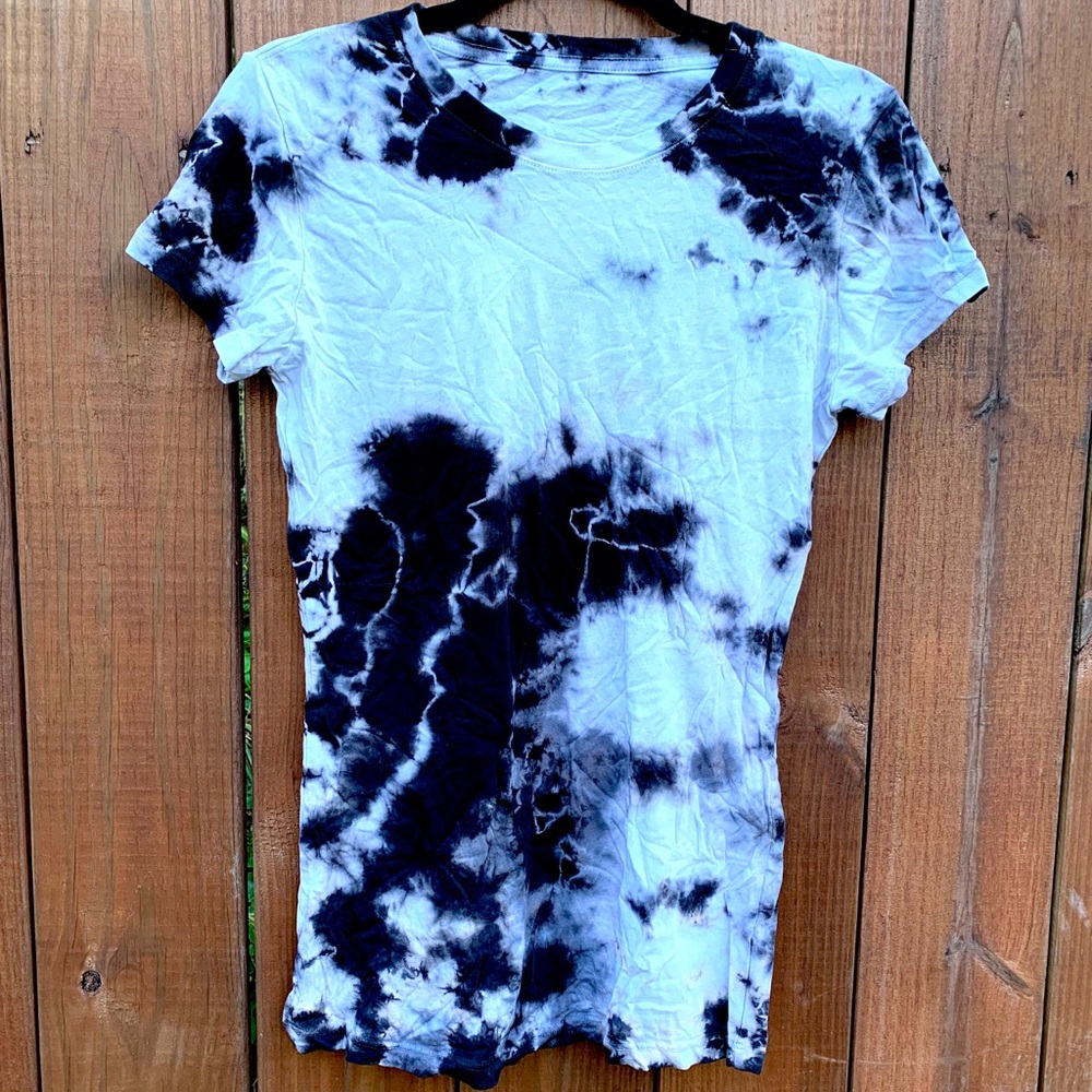 Women’s tie dyed/ bleached shirts